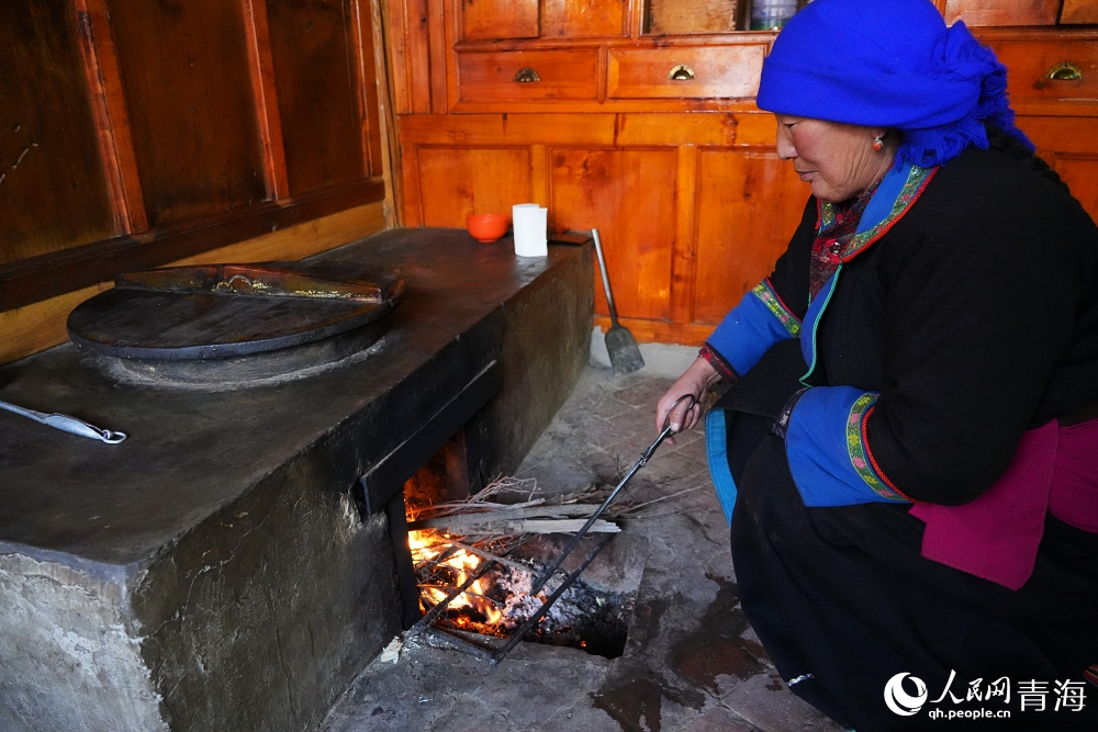 Tibetan villages in NW China's Qinghai embrace new life