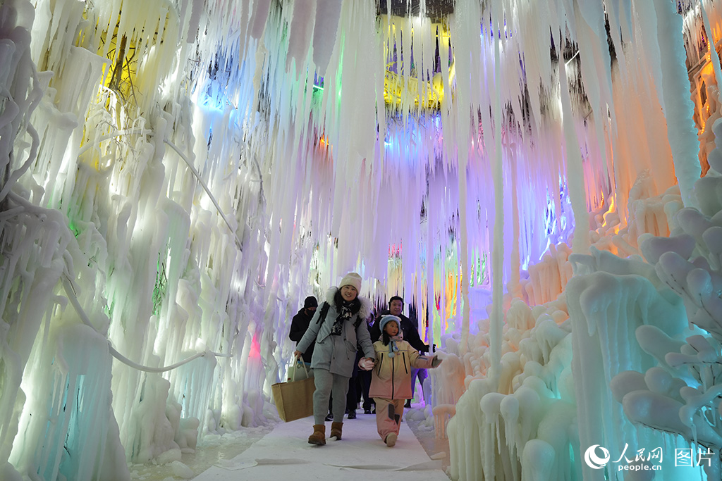 In pics: Winter sports boom across China