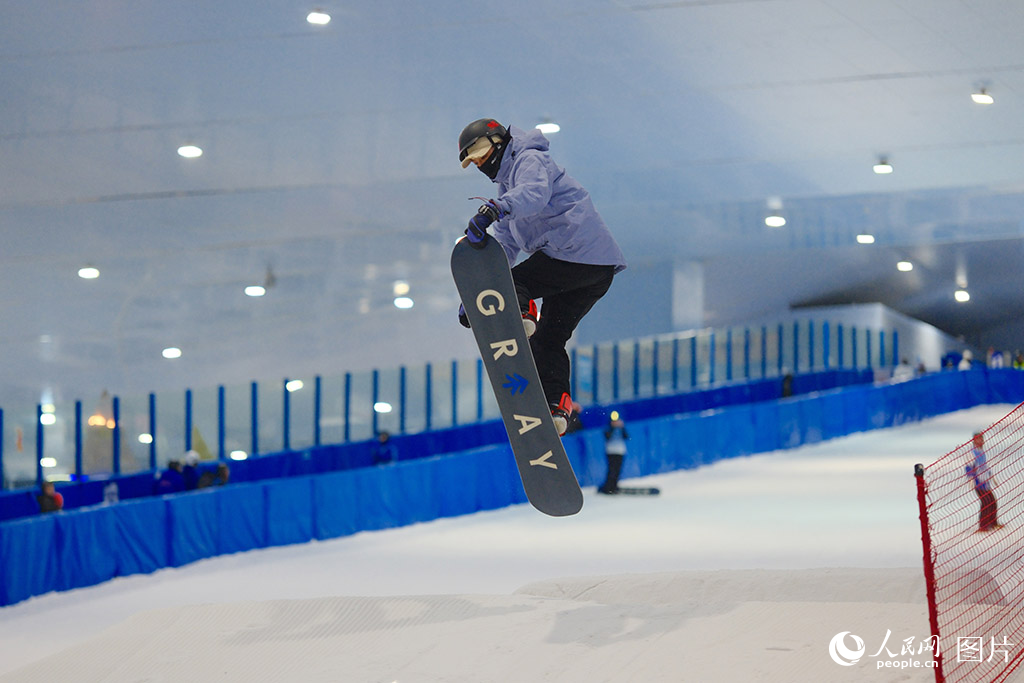 In pics: Winter sports boom across China