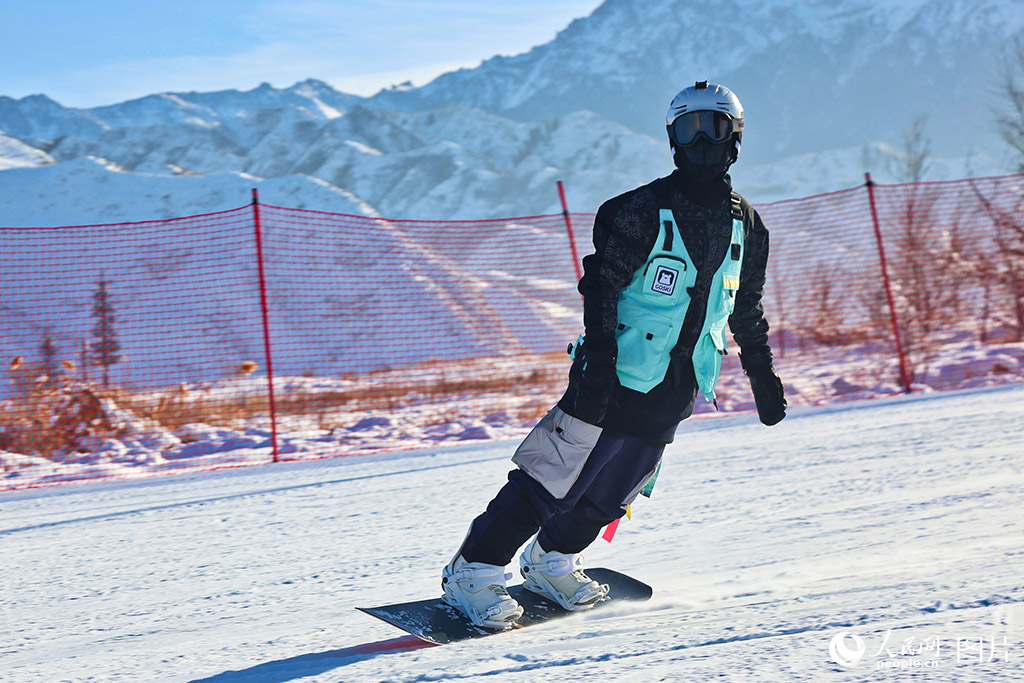 In pics: Winter sports boom across China