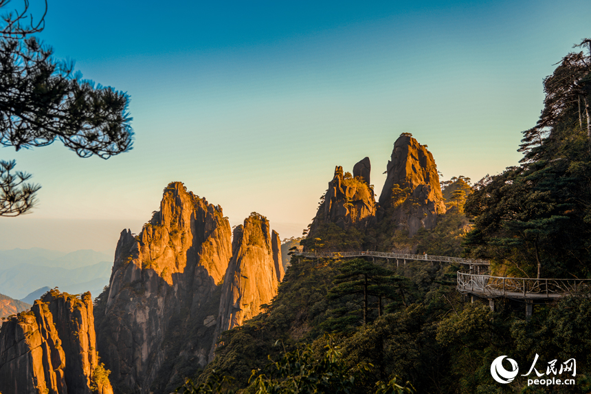 In pics: Mesmerizing sunset scenery at Sanqing Mountain, E China's Jiangxi