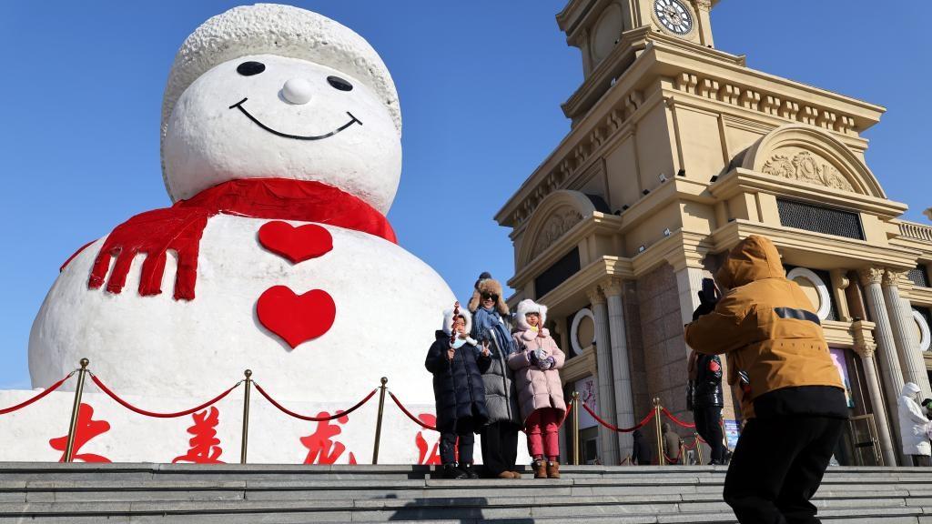 Harbin attracts numerous visitors as Asian Winter Games gets underway