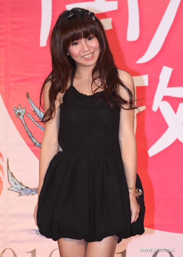 Actress Sawyer Kuak attends the press conference of director Chi-Jan Hou's new film "When a Wolf falls in love with a Sheep" in Taipei, of southeast China's Taiwan, Nov. 5, 2012. The film will be released on Nov. 9. (Xinhua) 