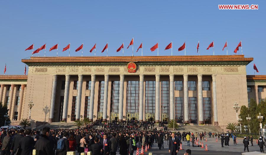 Delegates of the 18th National Congress of the Communist Party of China (CPC) arrive to attend the 18th CPC National Congress at the Great Hall of the People in Beijing, capital of China, Nov. 8, 2012. The 18th CPC National Congress will be opened in Beijing on Thursday morning. (Xinhua/Li Xin)