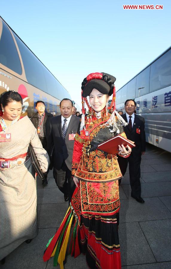 Delegates of the 18th National Congress of the Communist Party of China (CPC) arrive to attend the 18th CPC National Congress at the Great Hall of the People in Beijing, capital of China, Nov. 8, 2012. The 18th CPC National Congress will be opened in Beijing on Thursday morning. (Xinhua/Wang Shen)