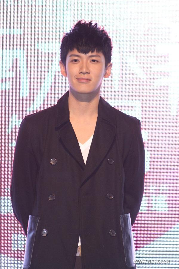 Actor Ko Chen Tung poses at the premiere of director Chi-Jan Hou's new film "When a Wolf falls in love with a Sheep" in Taipei, southeast China's Taiwan, Nov. 6, 2012. (Xinhua) 