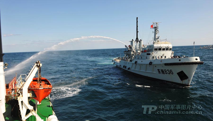 Chinese navy conducts a joint exercise in the East China Sea with the country's fishery administration and marine surveillance agency on October 19, 2012. The exercise is aimed at improving coordination between the navy and administrative patrol vessels and sharpening their response to emergencies in missions to safeguard territorial sovereignty and maritime interests.(Chinamil.com.cn/Zhang Zhe, Zhang Lei, Fang Lihua and Ju Zhenhua)