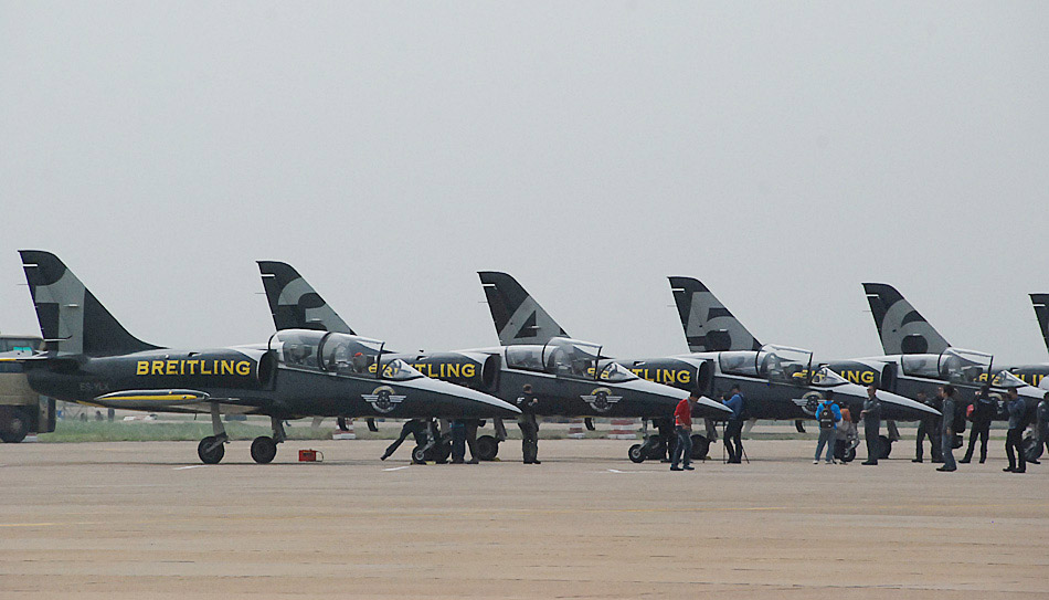 L39, Breitling Jet Team (People’s Daily Online/Zhu Rui)