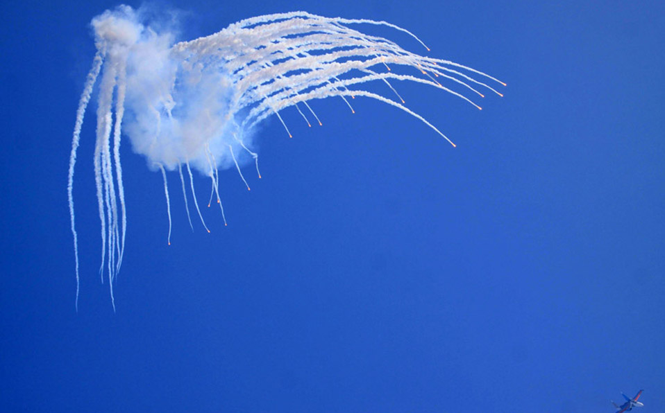 Russian Knights makes debut at Airshow China 2012