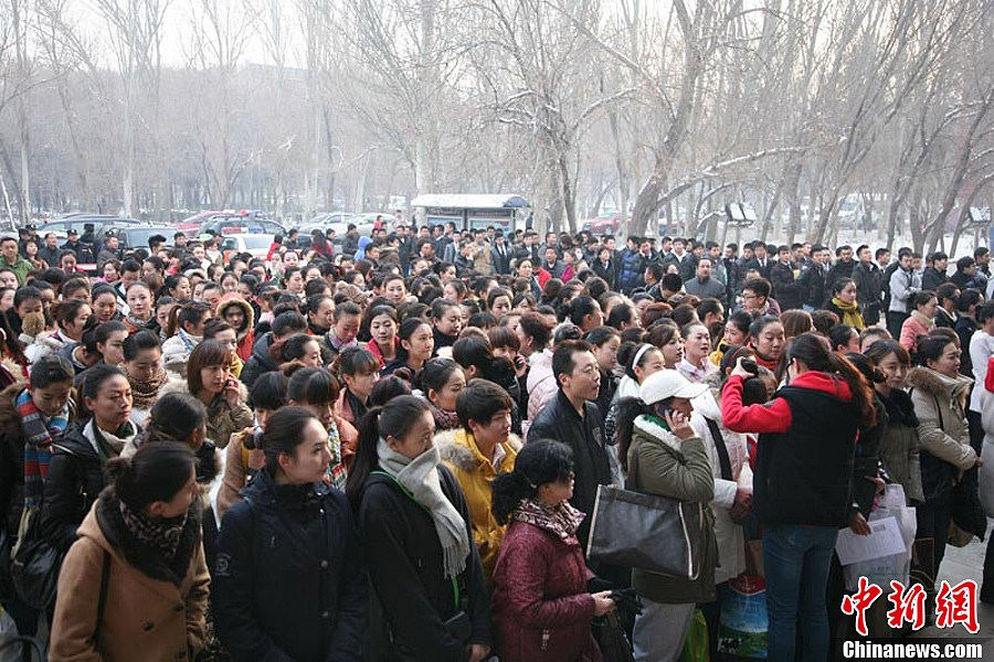 China Southern Airlines recruits flight attendants in Xinjiang (8)