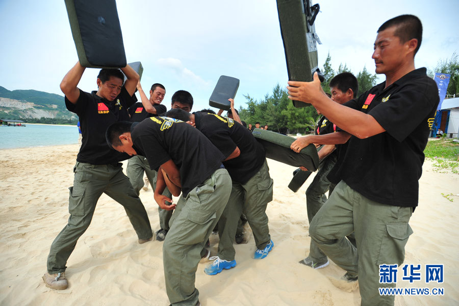 Resist-hitting training. (Xinhua/Liu Changlong)