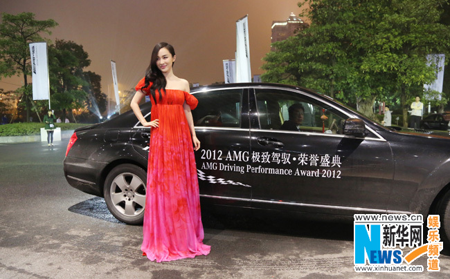 Chinese actress Huo Siyan attends AMG Driving Performance Award 2012 in Guangzhou, South China, November 21, 2012.(Xinhua Photo)