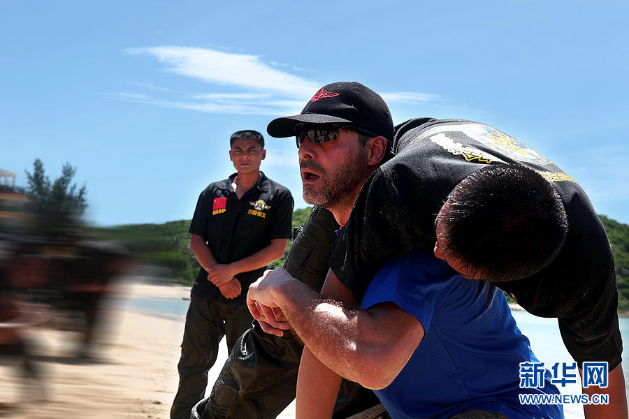 'Devil' foreign instructors at Chinese bodyguard training camp (10)