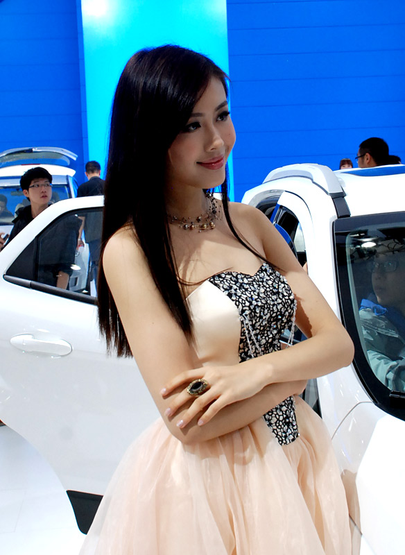 Beautiful model at Guangzhou Auto Show  (15)