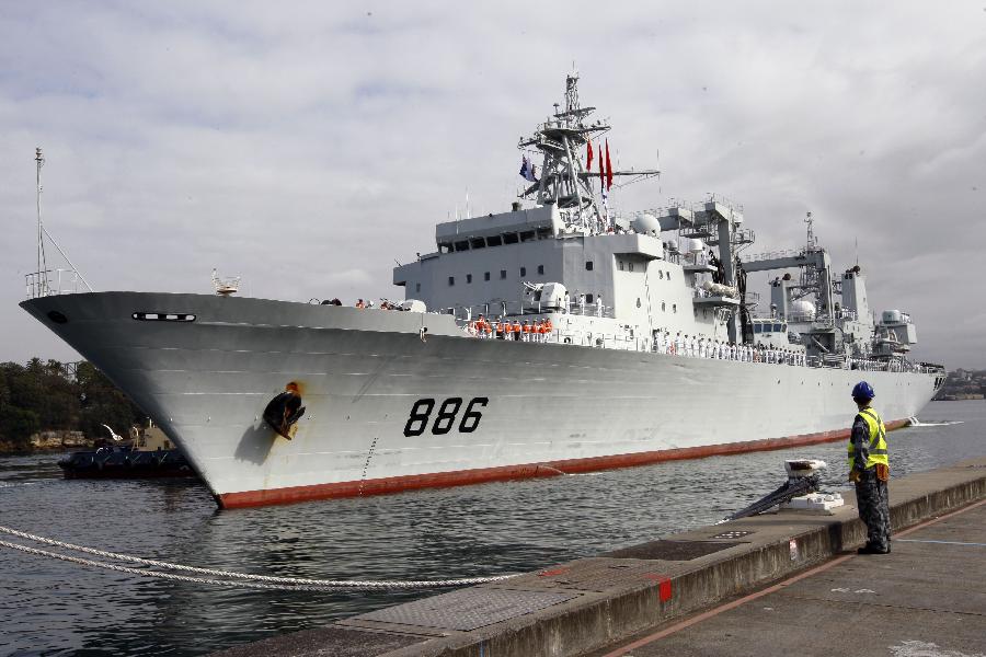 Qian Dao Hu, one of the three visiting Chinese navy ships, enters a port in Sydney, Australia, on Dec. 18, 2012. Three Chinese navy ships returning home from counter-piracy operations in the Gulf of Aden have arrived in Sydney as part of a four day port visit, local media reported on Tuesday. (Xinhua/Jin Linpeng) 