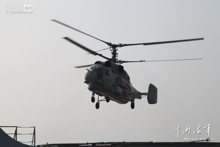 The "Zhoushan" warship of the Navy of the Chinese People's Liberation Army (PLA) is in busy training on the morning of December 24, 2012. The open day activity is scheduled to be held on the warship on the next day. (China Military Online)