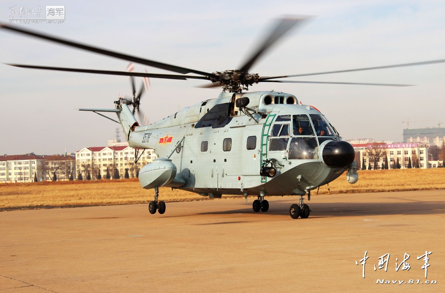 A carrier-based aircraft regiment under the North Sea Fleet of the Navy of the Chinese People's Liberation Army (PLA) successfully completed the training of the last flying day of this year on December 19, 2012. It marks this regiment's annual flight training has been satisfactorily completed. (navy.81.cn/Hu Baoliang, Wang Yan)