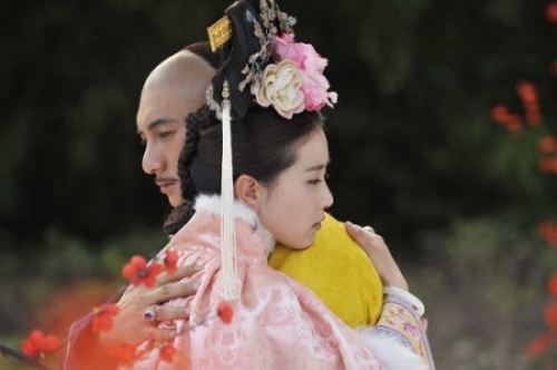 Liu Shishi and Nicky Wu (hunantv.com)