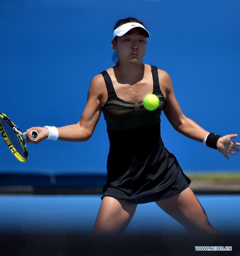 Zhou Yimiao of China returns the ball during the first round of the women's qualifying singles match against Czech Republic's Eva Birnerova at the 2013 Australian Open tennis tournament in Melbourn, Australia, on Jan. 10, 2013. Zhou won 2-0. (Xinhua/Chen Xiaowei) 