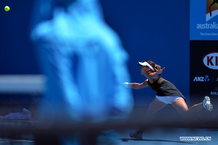 Zhou Yimiao of China returns the ball during the first round of the women's qualifying singles match against Czech Republic's Eva Birnerova at the 2013 Australian Open tennis tournament in Melbourn, Australia, on Jan. 10, 2013. Zhou won 2-0. (Xinhua/Chen Xiaowei)