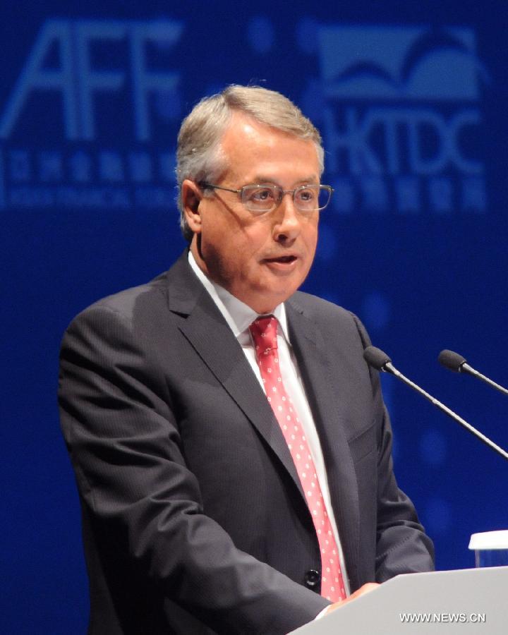 Wayne Swan, deputy prime minister and treasurer of Australia, speaks during the Asian Financial Forum in Hong Kong, south China, Jan. 14, 2013. (Xinhua/Wong Pun Keung) 