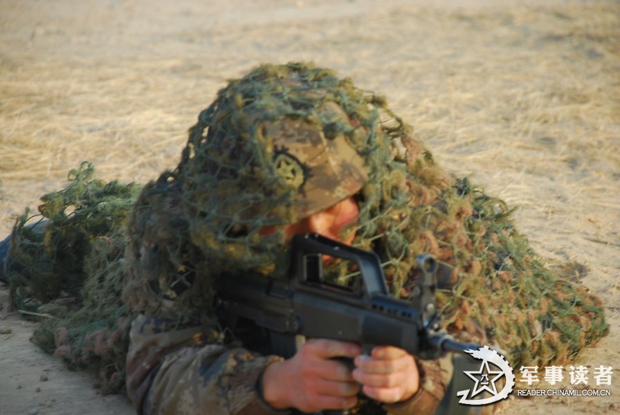 A regiment under the Lanzhou Military Area Command (MAC) of the Chinese People's Liberation Army (PLA) conducts an actual-combat drill in cold weather recently, so as to improve the actual-combat capability of its troops. (China Military Online/Gong Shuangwen, Yang Guo, Hu Gai)