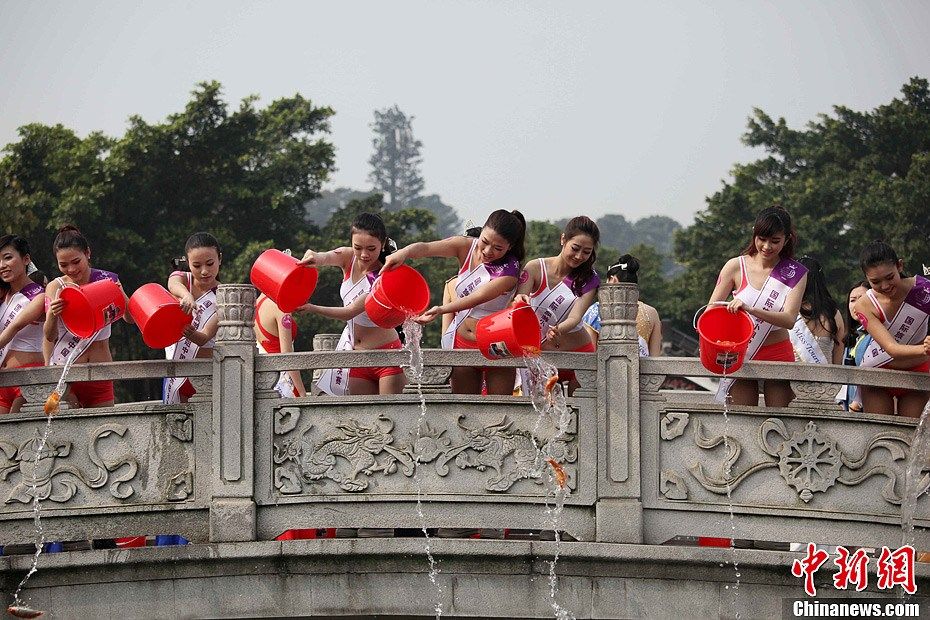 The 2013 Miss Tourism International Guangdong contest kicked off on Thursday. (Photo: CNS/Ke Xiaojun)