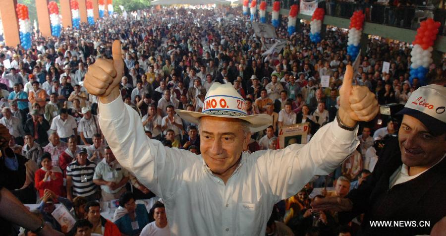 Undated file image shows former Paraguayan army chief and candidate to the presidential elections Lino Cesar Oviedo taking part in an event. Paraguayan presidential candidate Lino Cesar Oviedo was killed when a helicopter carrying him crashed in northern Paraguay late Saturday, said reports from Asuncion on Sunday, Feb. 3, 2013. (Xinhua/Diario Abc Color) 