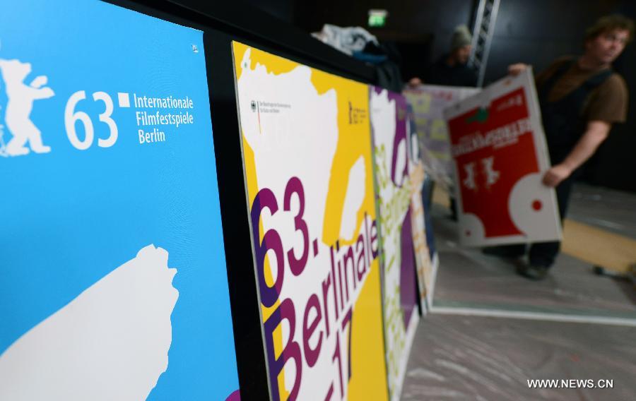 Workers preprare for the press room in Berlin, capital of Germany, Feb. 6, 2013. The 63rd Berlinale film festival is scheduled to be held from Feb. 7 to 17. (Xinhua/Ma Ning)