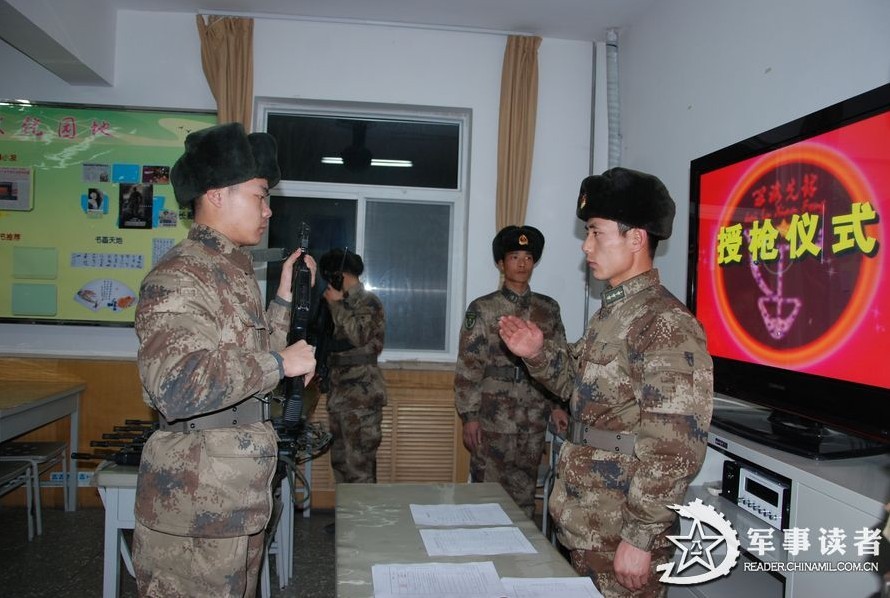 Soldiers of a regiment of the Lanzhou Military Area Command (MAC) of the Chinese PLA train hard in the barrack. (China Military Online/Gong Shuangwen, Yang Guo, Hu Gai)  