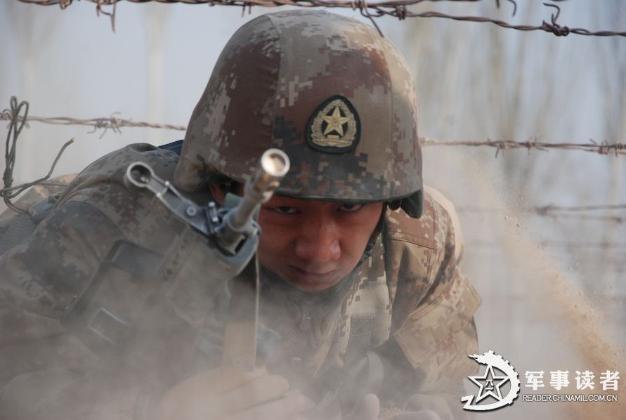 Soldiers of a regiment of the Lanzhou Military Area Command (MAC) of the Chinese PLA train hard in the barrack. (China Military Online/Gong Shuangwen, Yang Guo, Hu Gai)  