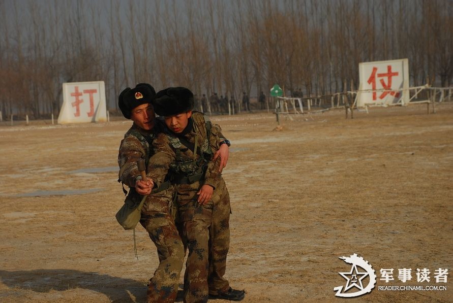 Soldiers of a regiment of the Lanzhou Military Area Command (MAC) of the Chinese PLA train hard in the barrack. (China Military Online/Gong Shuangwen, Yang Guo, Hu Gai)  