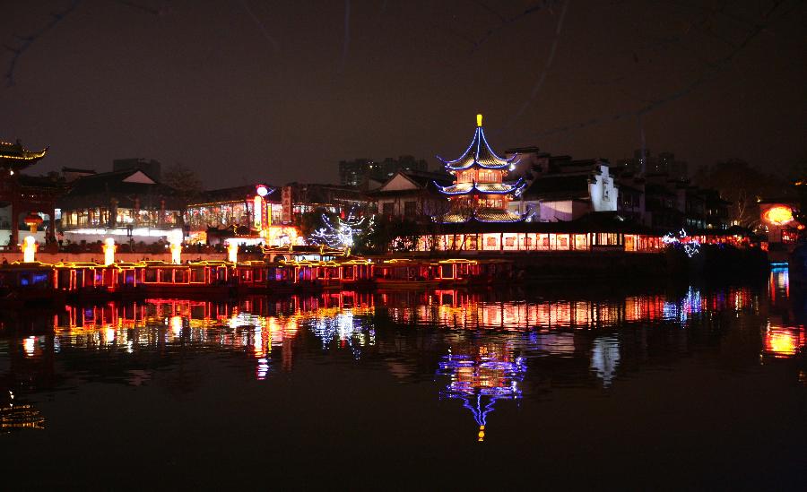 Photo taken on Feb. 6, 2013 shows the night scenery of the 2013 Nanjing Qinhuai Lantern Show at the Confucius Temple in Nanjing, capital of east China's Jiangsu Province. Around 500,000 lanterns are displayed during the event to celebrated the upcoming Spring Festival which falls on Feb. 10 this year. (Xinhua)