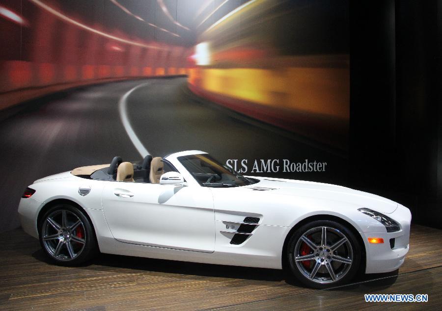 A Mercedes-Benz SLS AMG Roadster is on display during the 40th Canadian International Auto Show at the Metro Toronto Convention Center in Toronto, Canada, Feb. 14, 2013. The 11-day Canadian International Auto Show kicked off on Thursday in Toronto with about one thousand vehicles from over 120 exhibitors being displayed. (Xinhua/Zhang Ziqian)