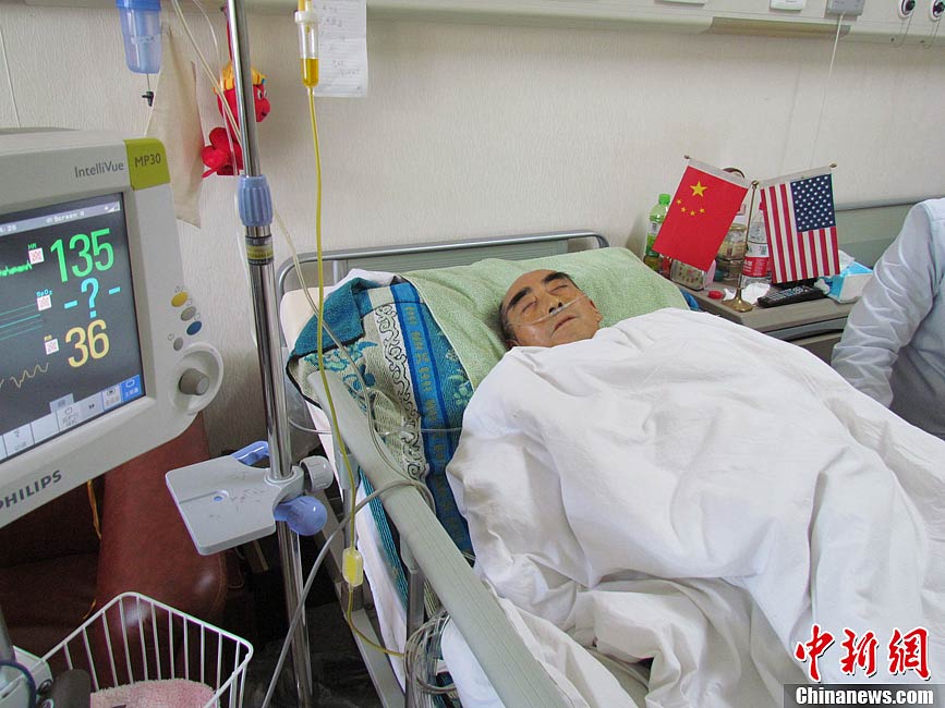 A file photo shows Zhuang Zedong, table tennis legend and participant of the well-known ping-pong diplomacy, lying in a hospital ward in Beijing. Zhuang died of rectal cancer at the age of 73 in Beijing on Feb. 10, 2013, the second day of Chinese New Year. (Chinanews.com/Han Kai)