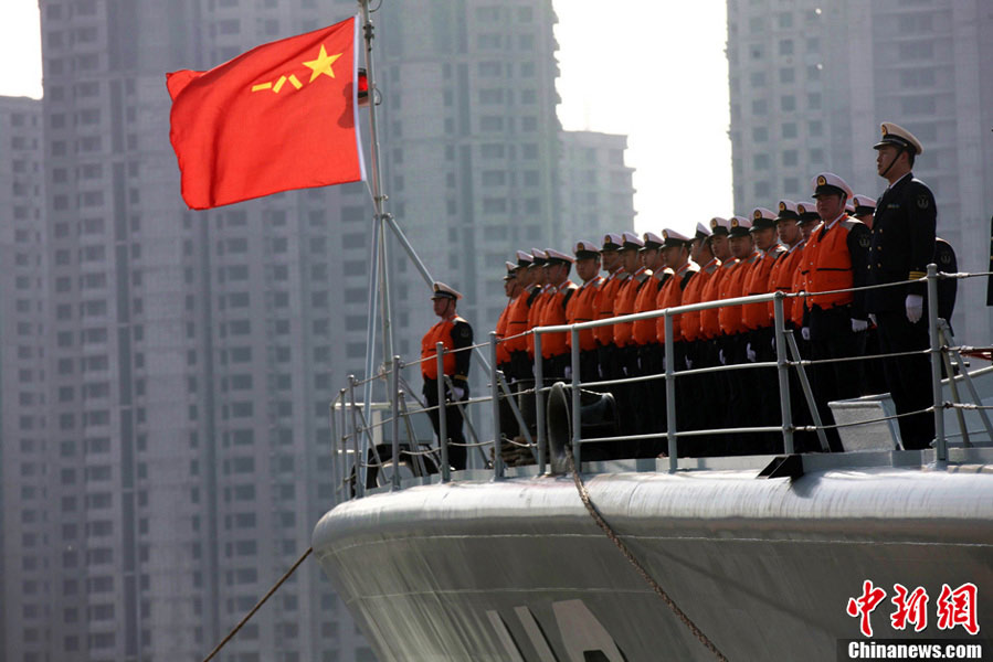 The 14th naval squad, sent by the Chinese People's Liberation Army (PLA) Navy, departed Saturday from China to the Gulf of Aden and Somali waters for escort missions. The 14th convoy fleet comprises three ships -- the missile destroyer Harbin, the frigate Mianyang and the supply ship Weishanhu -- carrying two helicopters and a 730-strong troop, all from the North China Sea Fleet under the PLA Navy.（CNS/Xu Chongde）