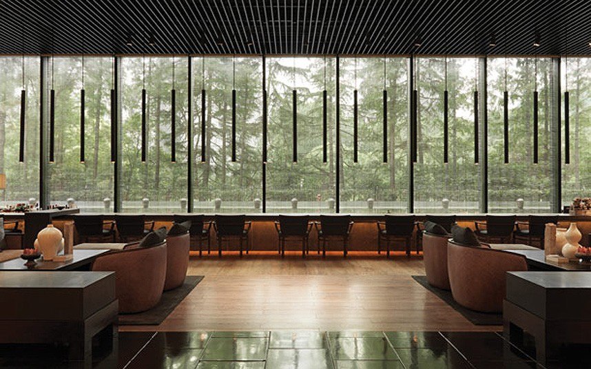 Long Bar, PuLi Hotel & Spa, Shanghai  (Source: www.huanqiu.com)