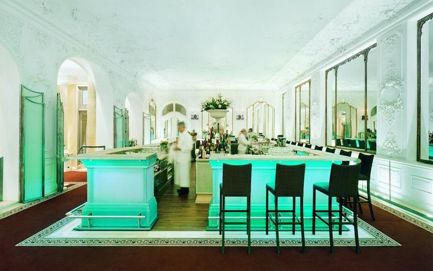 Falk's Bar, Hotel Bayerischer Hof, Munich  (Source: www.huanqiu.com)