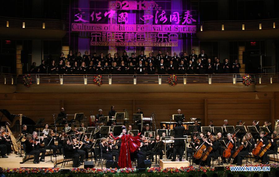 Famous Chinese singer Song Zuying performs during the "Cultures of China, Festival of Spring" performance in Washington D.C., capital of the United States, Feb. 19, 2013. A special concert is dedicated to Song Zuying in this year's "Cultures of China, Festival of Spring" event in the United States from Feb. 16 to March 3.(Xinhua/Fang Zhe)