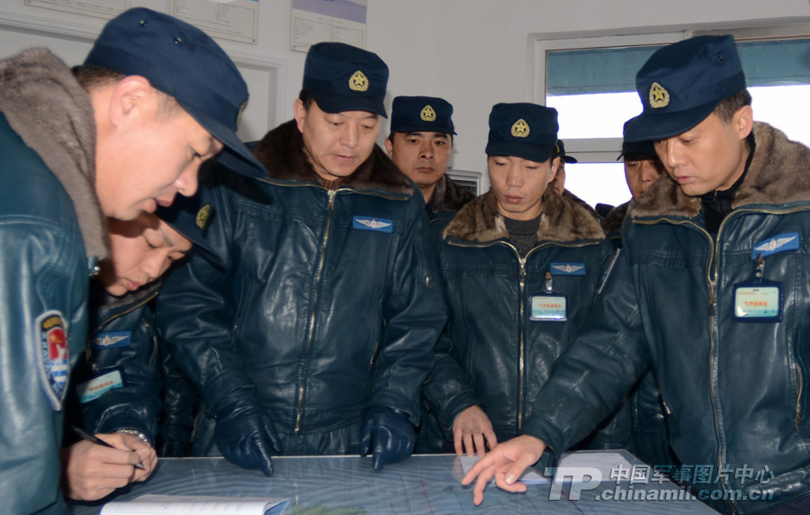 From Feb. 19 to 20, the seaplane force under the North Sea Fleet of the Navy of the Chinese People's Liberation Army (PLA) conducts a two-day multi-subject training at sea, which includes subjects like offshore low altitude flight, open-sea reconnaissance, search and rescue. (China Military Online/Wang Songqi)