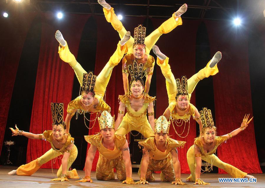 Chinese artists perform during the celebration of Chinese Lantern Festival in New Zealand's Christchurch, March 2, 2013. Ancient Chinese traditions mingled with contemporary folk-rock, acrobatics and kung fu tea-pouring as the 2013 Christchurch Lantern Festivals welcomed in the Year of the Snake on Saturday. (Xinhua/Huang Xingwei)