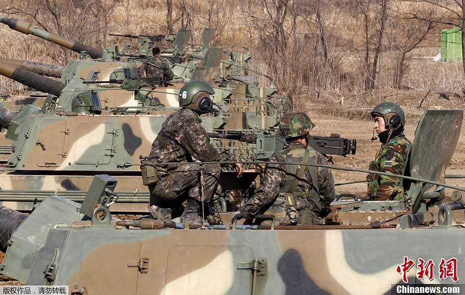 South Korea and the United States kicked off their annual joint military exercises on Monday. The "Key Resolve" military exercise will be held for almost two weeks, bringing together 10,000 South Korean troops and 3,500 U.S. troops, according to the defense ministry. (Photo source: Chinanews.com)