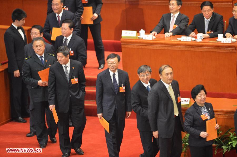 Deputies queue to cast their votes during the sixth plenary meeting of the first session of the 12th National People's Congress (NPC) at the Great Hall of the People in Beijing, capital of China, March 16, 2013. (Xinhua/Wang Song) 