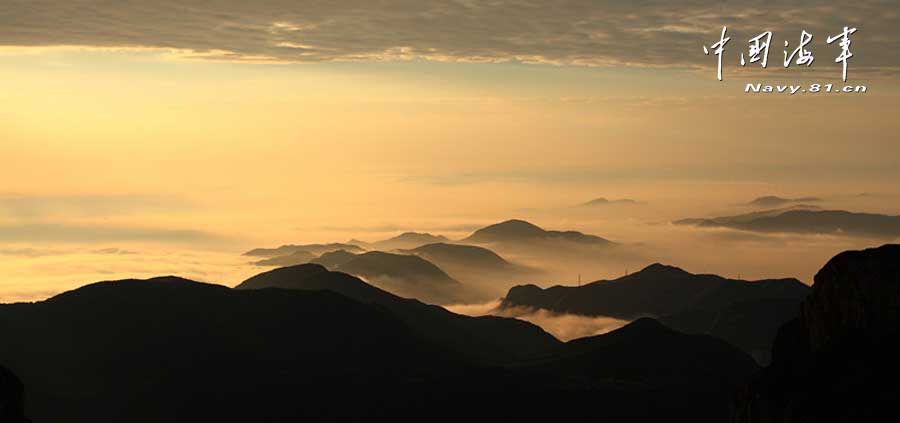 This photo shows the beautiful scenery around the radar station run by the East China Sea Fleet of the Navy of the Chinese People's Liberation Army (PLA) on the Yandang Mountain, Zhejiang Province. (navy.81.cn /Li Hao, Ye Wenyong)