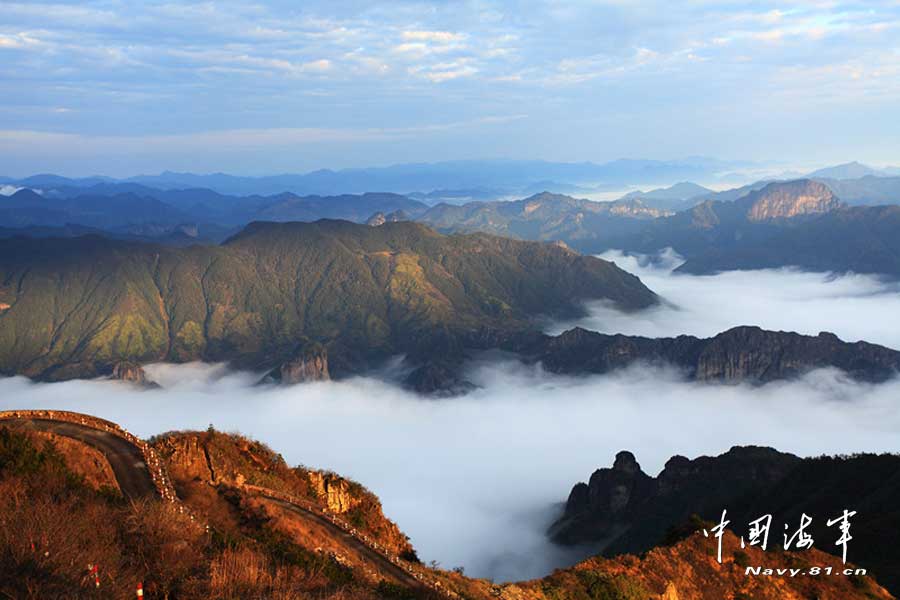 This photo shows the beautiful scenery around the radar station run by the East China Sea Fleet of the Navy of the Chinese People's Liberation Army (PLA) on the Yandang Mountain, Zhejiang Province. (navy.81.cn /Li Hao, Ye Wenyong)