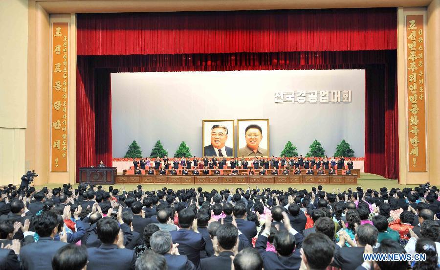 Photo provided by Korean Central News Agency (KCNA) on March 19, 2013 shows the national meeting of light industrial workers of the Democratic People's Republic of Korea (DPRK) being held in Pyongyang, DPRK, on March 18, 2013. (Xinhua/KCNA)