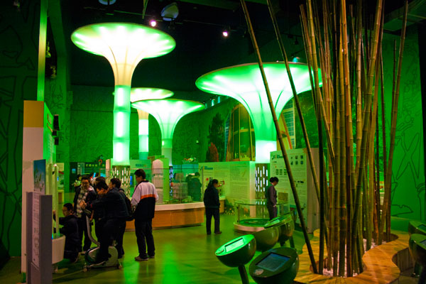 Visitors browse the Mysteries of Life section of the China Science and Technology Museum.   [Photo: CRIENGLISH.com/William Wang]