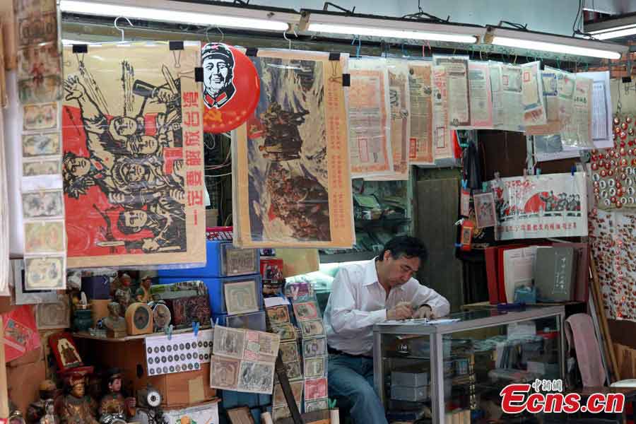 An antique shop is seen Upper Lascar Row in Hong Kong, April, 8, 2013. The Upper Lascar Row is parallel to the Hollywood Road in Sheung Wan and today, is an awesome alleyway for antiques and rare finds in all of Hong Kong. (CNS/Hong Shaokui)