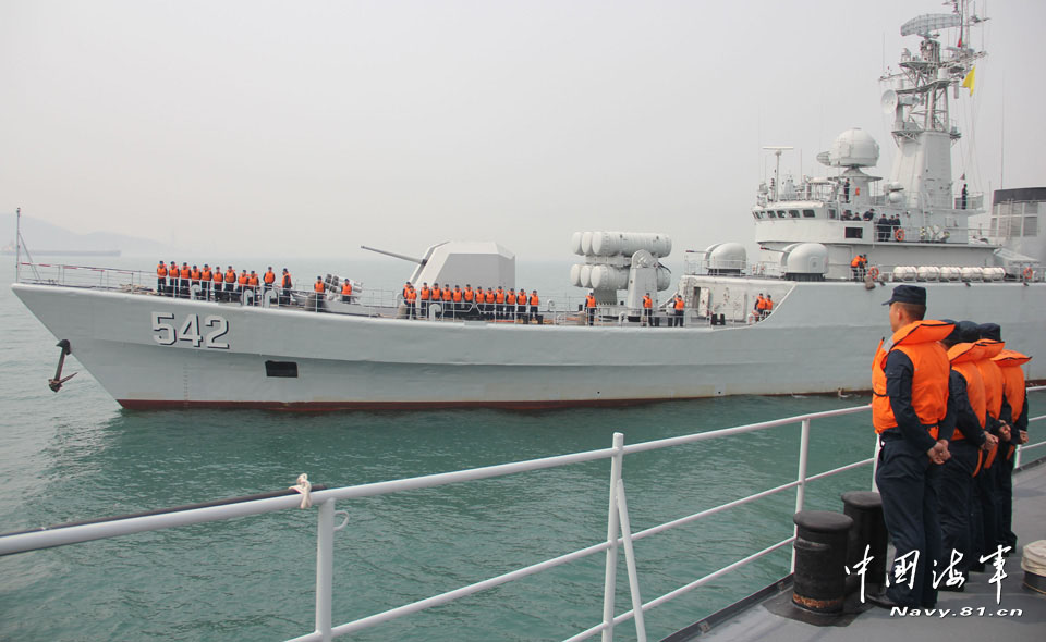 A warship formation of the East Sea Fleet under the Navy of the Chinese People's Liberation Army (PLA) conducted a high-intensity coordinated-drill on 10 training subjects, such as the warship-and-helicopter joint training, warship-and- submarine joint training. (navy.81.cn /Luo Shangguan)