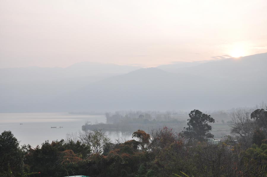 Photo shows the scenery of the wetland park at the Qionghai Lake in Xichang City, southwest China's Sichuan Province. (China.org.cn)